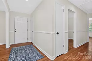 4726 Walden Ct, Charlotte, NC 28210 - Photo 4