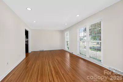4726 Walden Court, Charlotte, NC 28210 - Photo 6