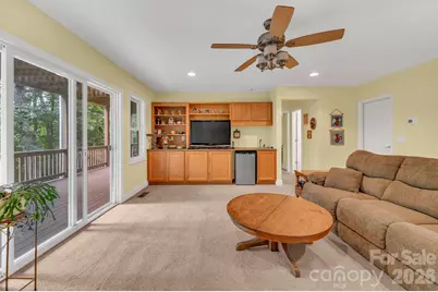 230 Carriage Summitt Way #2423, Hendersonville, NC 28791 - Photo 38