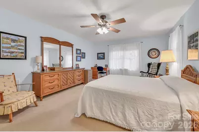 230 Carriage Summitt Way #2423, Hendersonville, NC 28791 - Photo 24