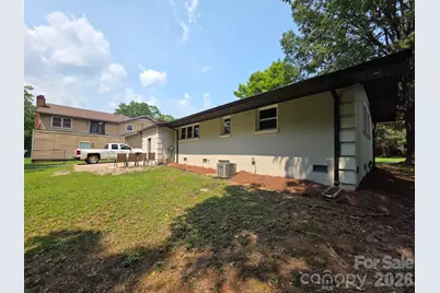 1501 Vancouver Drive, Charlotte, NC 28213 - Photo 36