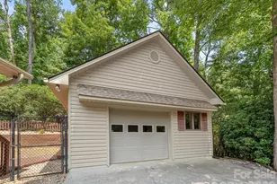 620 Thunder Rd, Brevard, NC 28712 - Photo 4
