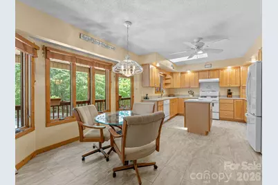 620 Thunder Road, Brevard, NC 28712 - Photo 16