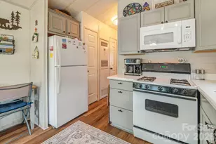 20 Strollers Ln, Waynesville, NC 28785 - Photo 10