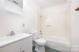 400 Hiawassee Ave, Black Mountain, NC 28711 - Photo 14