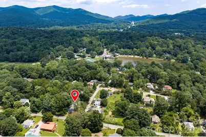 400 Hiawassee Avenue, Black Mountain, NC 28711 - Photo 20