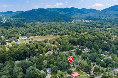 400 Hiawassee Avenue, Black Mountain, NC 28711 - Photo 4