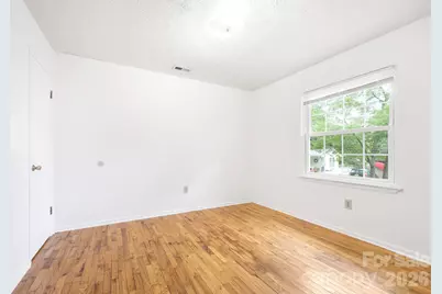 400 Hiawassee Avenue, Black Mountain, NC 28711 - Photo 16
