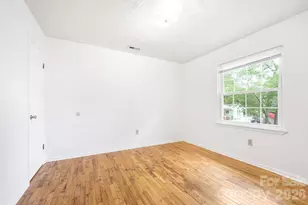 400 Hiawassee Ave, Black Mountain, NC 28711 - Photo 16
