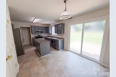 5714 Waverly Lynn Lane, Charlotte, NC 28269 - Photo 2