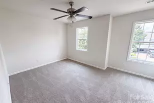 5714 Waverly Lynn Ln, Charlotte, NC 28269 - Photo 8