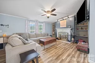1080 Kellocreek Ln, York, SC 29745 - Photo 4