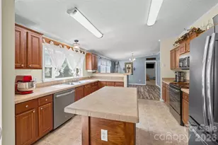 1080 Kellocreek Ln, York, SC 29745 - Photo 10