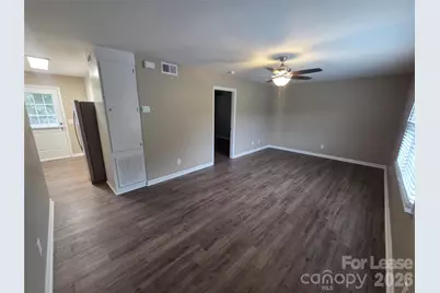 525 12th Street SW #30, Hickory, NC 28602 - Photo 6