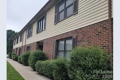 525 12th Street SW #30, Hickory, NC 28602 - Photo 1
