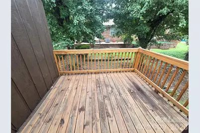 525 12th Street SW #26, Hickory, NC 28602 - Photo 2
