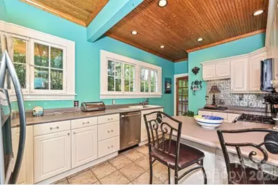 1532 The Plaza, Charlotte, NC 28205 - Photo 10