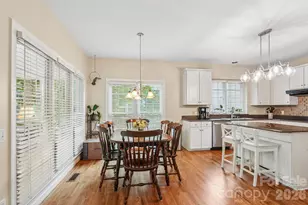 7613 Tarland Ln, Charlotte, NC 28269 - Photo 10