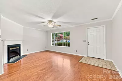 3274 Summercroft Lane, Charlotte, NC 28269 - Photo 10