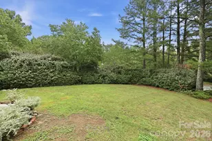 3274 Summercroft Ln, Charlotte, NC 28269 - Photo 32