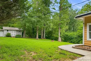320 Kendale Ct, East Flat Rock, NC 28726 - Photo 26