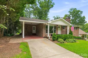 320 Kendale Ct, East Flat Rock, NC 28726 - Photo 24
