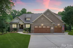 2551 Eagle Dr NE, Conover, NC 28613 - Photo 2