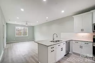 2866 15th Ave Pl SE, Hickory, NC 28602 - Photo 4