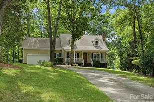 401 Brenwyck Ct, Matthews, NC 28105 - Photo 4