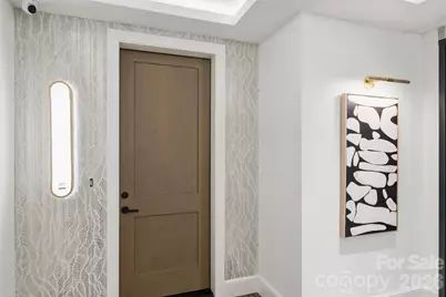 409 Queens Road #301, Charlotte, NC 28207 - Photo 2