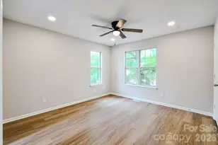 6020 Running Deer Rd, Charlotte, NC 28214 - Photo 10