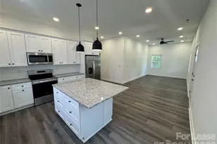 331 E Lowrance Ave, Mooresville, NC 28115 - Photo 4