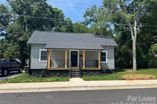 331 E Lowrance Ave, Mooresville, NC 28115 - Photo 2