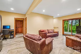 1067 English Ridge Dr, Mars Hill, NC 28754 - Photo 36