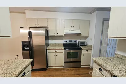 91 Edgemont Avenue #4, Shelby, NC 28150 - Photo 6