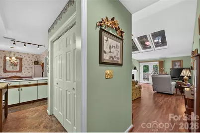 1630 12th Street NE, Hickory, NC 28601 - Photo 4
