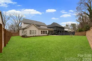 1527 St George St, Charlotte, NC 28205 - Photo 4