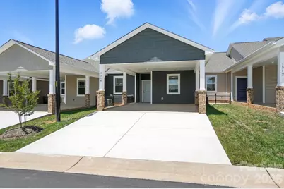 1518 29th Street SE, Hickory, NC 28602 - Photo 2