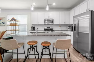 8026 Saluda Dr, Charlotte, NC 28269 - Photo 22