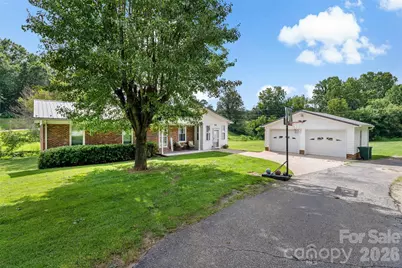 204 Quail Hollow Road, Marion, NC 28752 - Photo 2