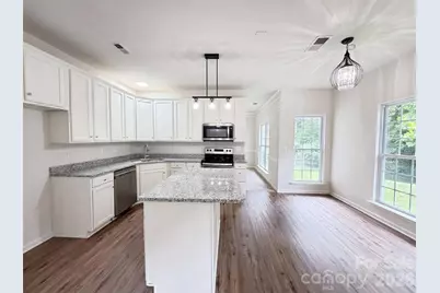 3621 Straussburg Woods Lane, Matthews, NC 28105 - Photo 2