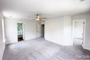 3621 Straussburg Woods Ln, Matthews, NC 28105 - Photo 4
