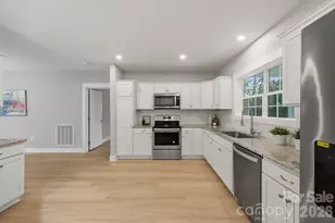 4888 Slanting Bridge Rd, Sherrills Ford, NC 28673 - Photo 12