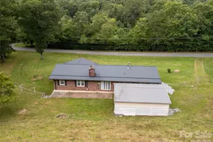 821 Tanasee Gap Rd, Balsam Grove, NC 28708 - Photo 18