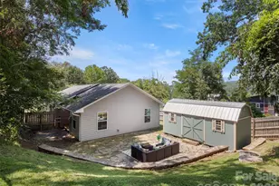 49 East St, Asheville, NC 28803 - Photo 22