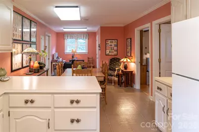 417 Stonecroft Drive SE, Lenoir, NC 28645 - Photo 14