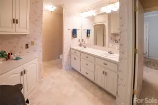 417 Stonecroft Dr SE, Lenoir, NC 28645 - Photo 20