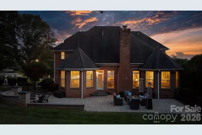 1025 N Shore Drive, Hickory, NC 28601 - Photo 8