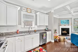 9 Winn St, Greenville, SC 29601 - Photo 32