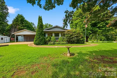 2111 24th Street NE, Hickory, NC 28601 - Photo 12